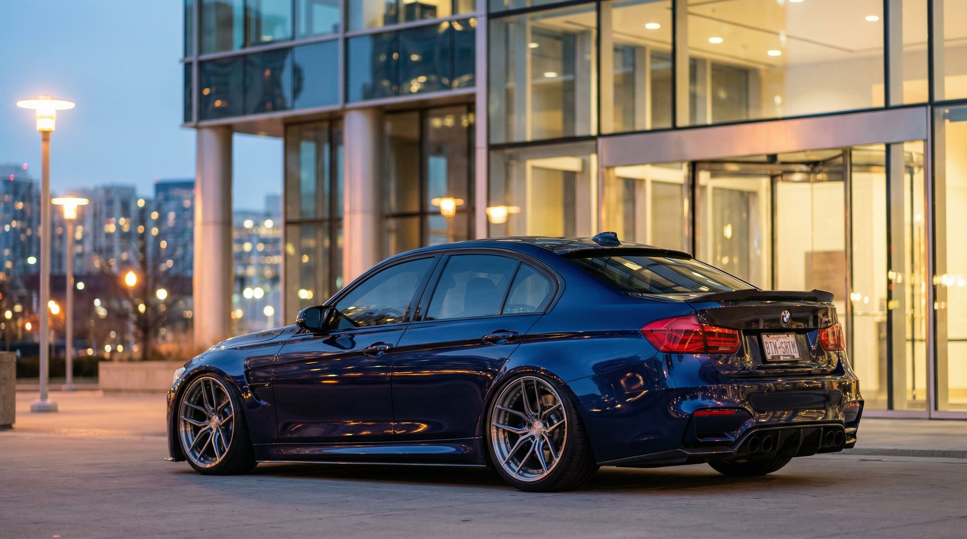 福利姬轿车改装视频